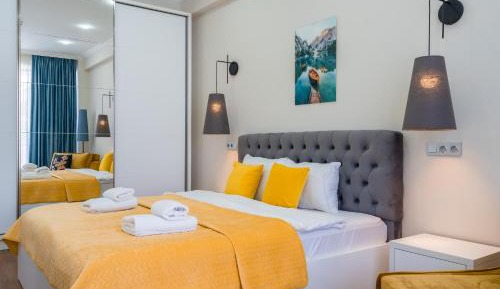 One-Bedroom Apartment with Balcony and Mountain View  