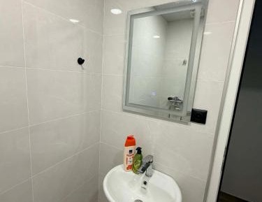 Twin Room with Private External Bathroom