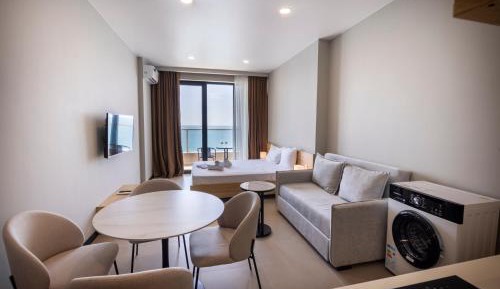 Studio Apartment with Sea View