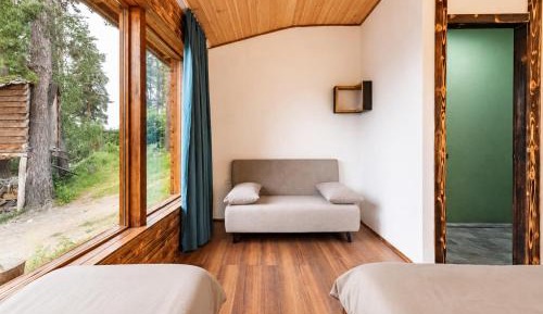 Deluxe Double or Twin Room with Mountain View