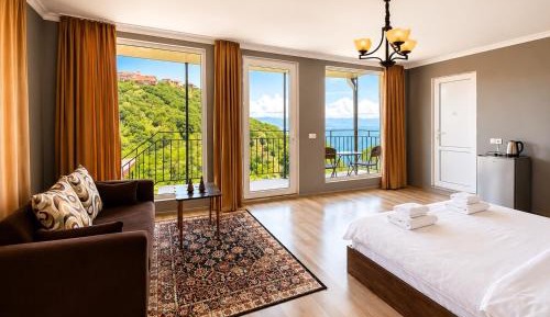 Deluxe Double Room with Balcony
