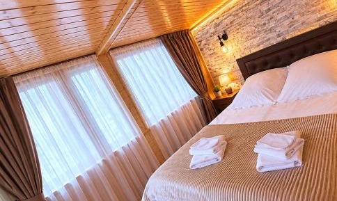 Double Room with Mountain View