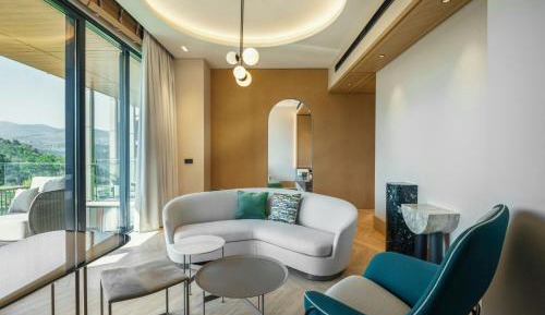 Premium King Suite with Balcony and Inland View