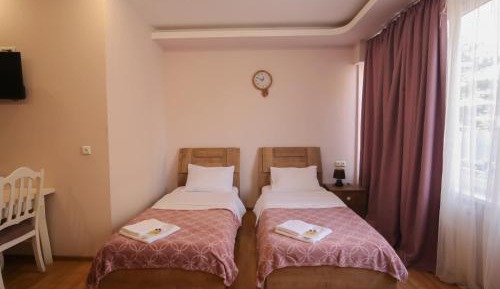 Quadruple Room with Bath