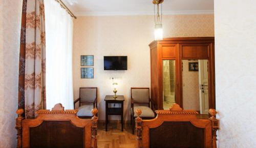 Deluxe Twin Room with Balcony