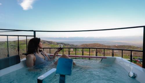 Suite with Mountain View