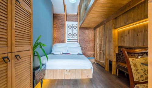 Family Two-Bedroom Apartment with View