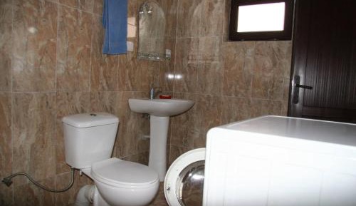 Twin Room with Private Bathroom