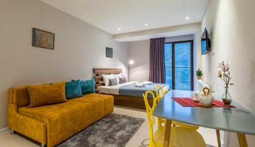 Studio Apartment