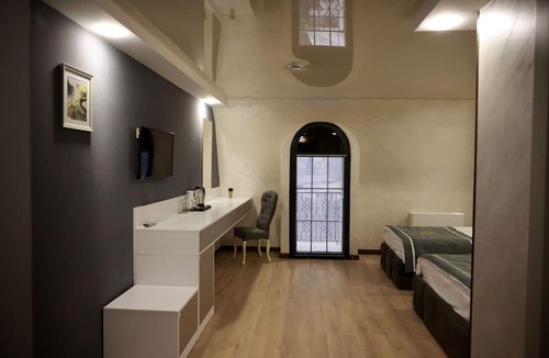 Zugdidi Hotel | DADIANI Inn