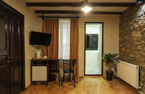 Kutaisi Hotel | Hotel History