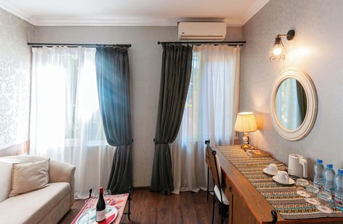 Sololaki Hotel | Wine Story Hotel