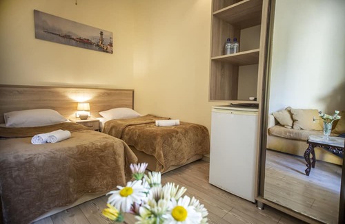 Kobuleti Hotel | Hotel Chveni Ezo