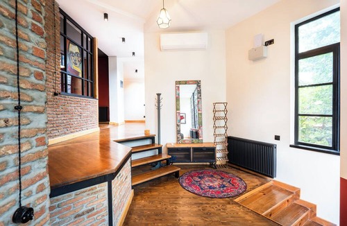 Chugureti Apartment | Hideout Across from Marjanishvili