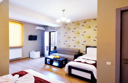 Tbilisi Hotel | Kavela555