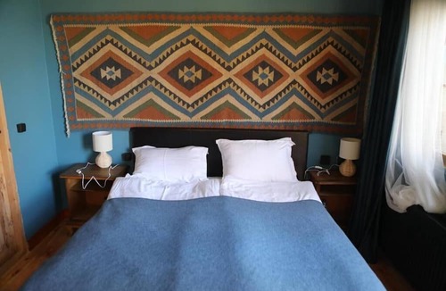 Mirzaani Hotel | Lurji Bani