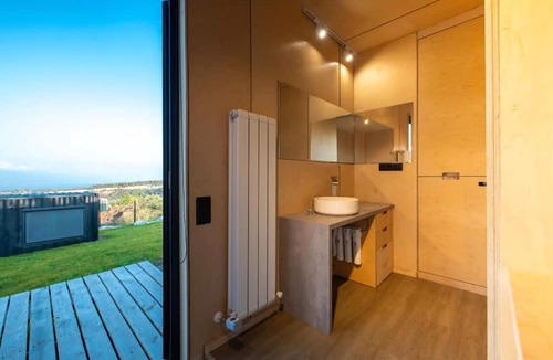 Telavi Hotel | Roombox Kisiskhevi