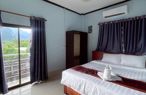 Vang Vieng House | Smile Guesthouse