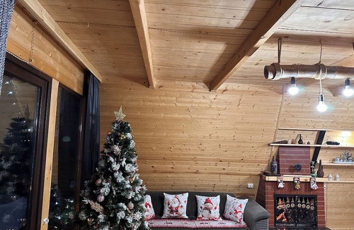 Khelvachauri Cottage | Thomas Hut