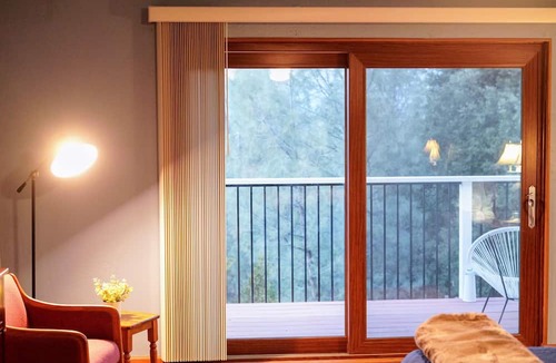 Oakhurst Villa | Experience Luxury: 3000 Sq. Ft. Retreat with Private Dog Park near Yosemite!