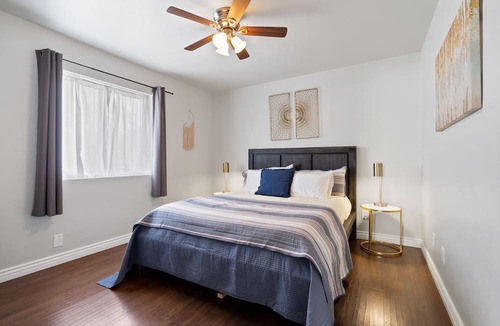 Sam Hughes Villa | 2Bed/1bath casita in quiet downtown neighborhood with washer/dryer and parking