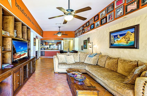 Marina Condo | Casa Deakins is Amazing & Best Location on The Marina