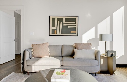 H Street Corridor Apartment | Lovely H Street 1BR w/Gym & Pool, near Union Station, by Blueground
