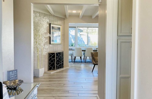 Camelback East House | NEW! RESORT STYLE LUXURY & ELEGANT! HEATED POOL. HOT TUB. BILTMORE NEIGHBORHOOD