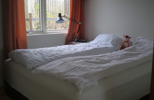 Seltjarnarnes Apartment | Quiet 2 bedroom apartment, near wildlife, short or long rental available