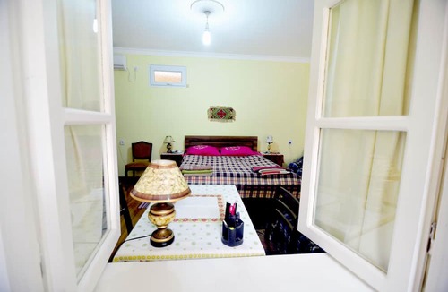 Chugureti Apartment | Airy Central Tbilisi Apartment With Patio
