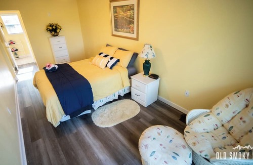 Chalet Village North House | OLD SMOKY BLISS- GORGEOUS VIEW IN GATLINBURG
