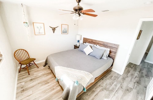 Lake Havasu City House | 5 BDRM PRIVATE PARADISE WITH POOL & CASITA ON THE LAKE SIDE OF 95!