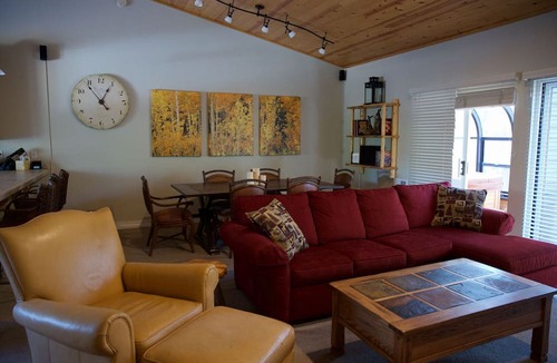 Mammoth Lakes Condo | Beautiful Upgraded Condo w/Private Spa.Dogs Considered 15min Walk to the Village