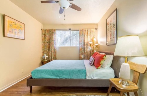 South Scottsdale Condo | Mid century modern condo near Old Town, pool & BBQ
