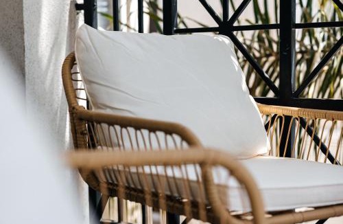 Del Rey Apartment | Prime 2B apartment in Marina del Rey with parking, Pool and Gym