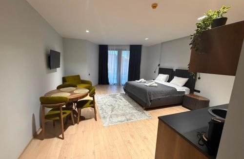 Makhinjauri Apartment | Mziuri Gardens Block C Apartment 713 Batumi