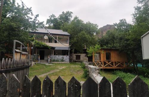 Vardzia House | Vardzia Old Village