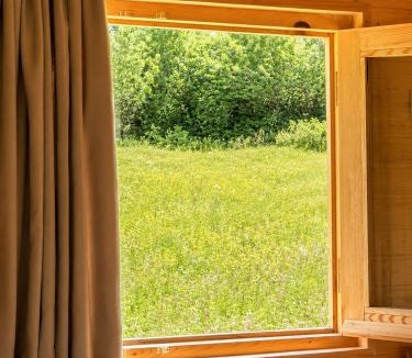 Mazeri Hotel | Ushba Hill Panoramic Lodge Becho