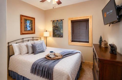 Chalet Village North Ski Chalet | Majestic View Lodge, Amazing Views, Hot Tub, 560 FREE tickets each paid day!