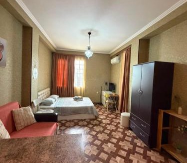 Avlabari Apartment | Beautiful Tbilisi on Meskhishvili Turn