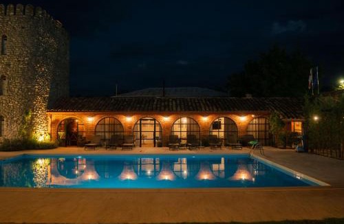 Vedzebi Hotel | Giorgi Ushikishvilis Chateau-Marani