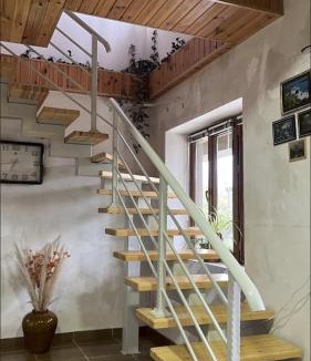 Vedzebi Bed & Breakfast | Nia's Guesthouse