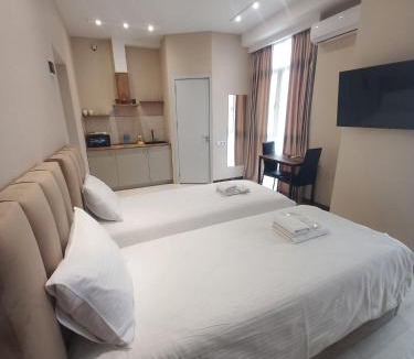 Didube Hotel | Sky by the river