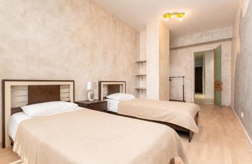 Mtatsminda Apartment | Executive Central Loft