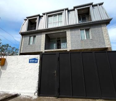 Mtsvane Kontskhi House | Guest House Bagrationi