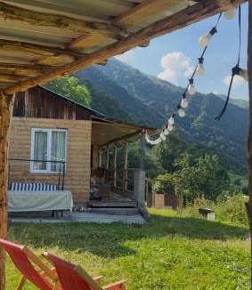 Roshka House | Chalet Gveleti
