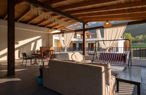 Bagvdanari Hotel | Anne's Hotel in Mestia