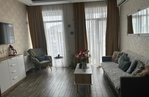 Avlabari Apartment | A p a r t m e n t AnnaMari O l d T b i l i s i