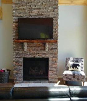 Bryson City House | Peace of Heaven, Modern Chic Cabin, Majestic Mountain Views, Hot Tub, Fire Pit, Outdoor Games, Close to Town