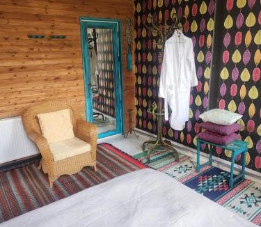 Mtskheta Bed & Breakfast | თორო Thoreau